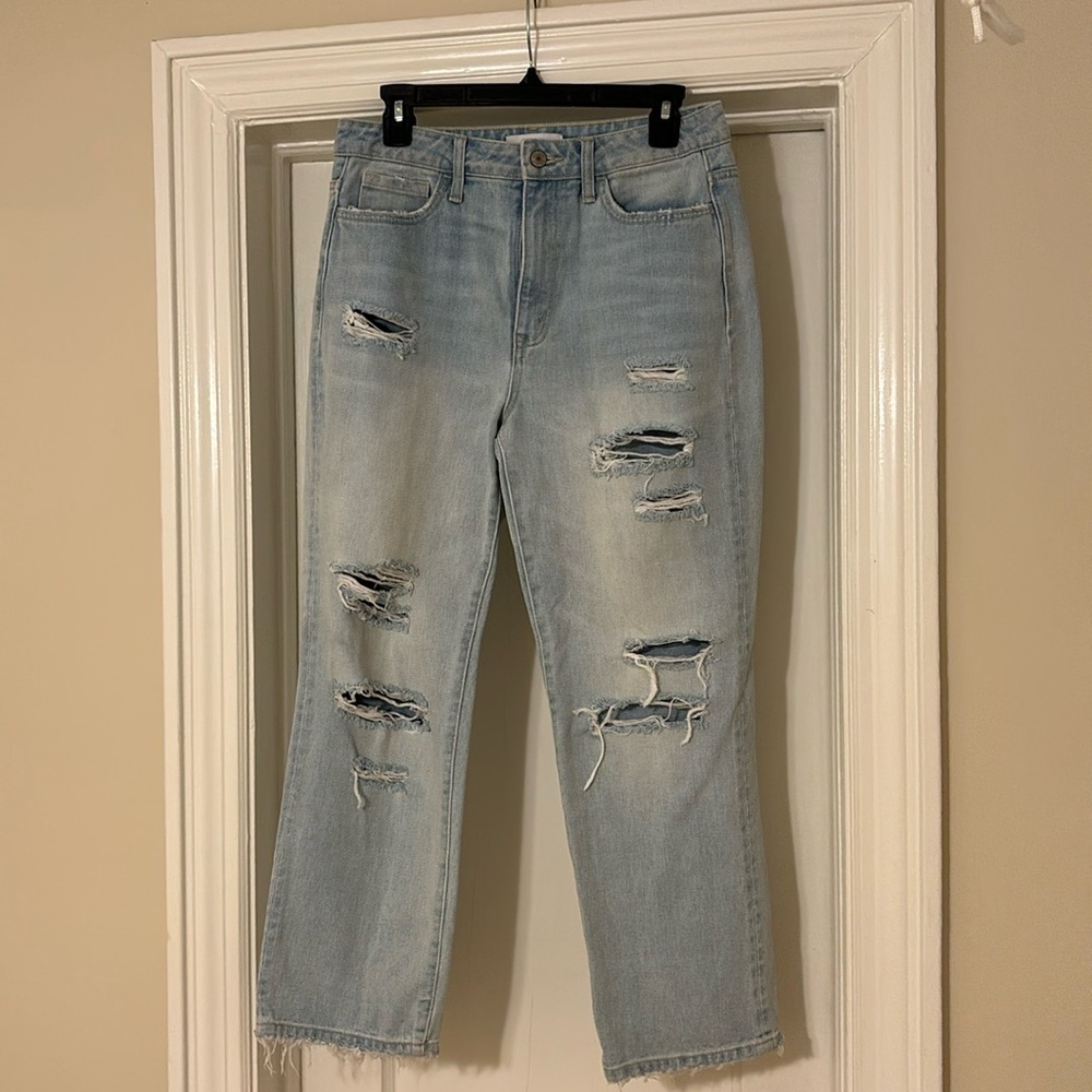 Comfortable and cute ripped denim jeans, Vervet brand, size 28